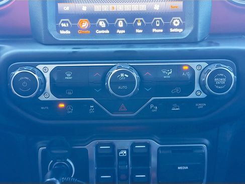 Used 2021 Jeep Wrangler Unlimited Rubicon AWD/4WD image 48