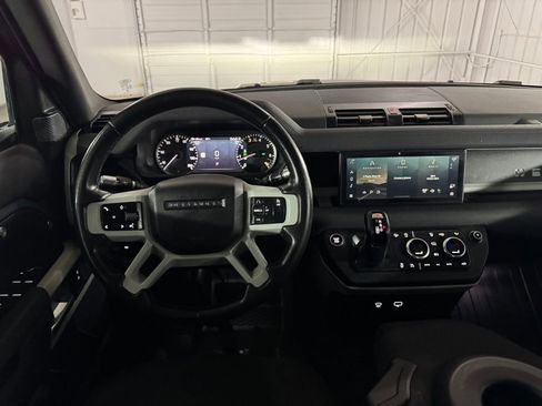 Used 2022 Land Rover Defender 110 image 30
