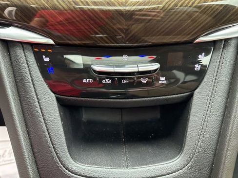 Used 2023 Cadillac XT6 Sport w/ Platinum Package image 16