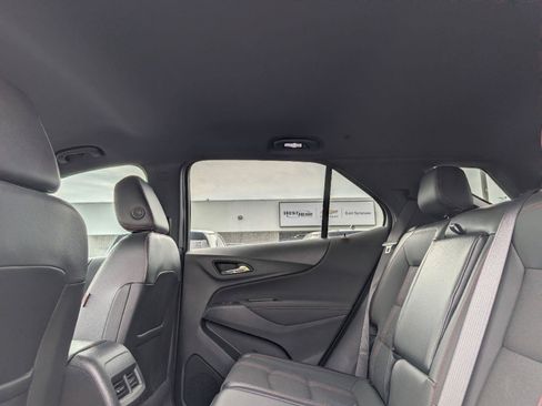 Used 2022 Chevrolet Equinox RS AWD/4WD image 9