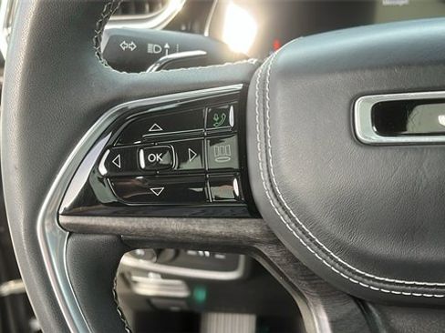 Used 2023 Jeep Grand Cherokee Overland w/ MOPAR Finishing Package image 12