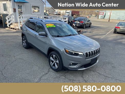 Used 2019 Jeep Cherokee Limited image 1