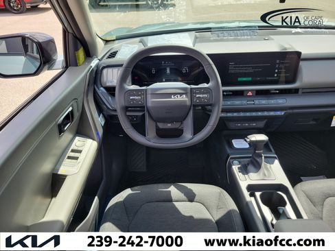 New 2027 Kia Seltos S FWD image 15
