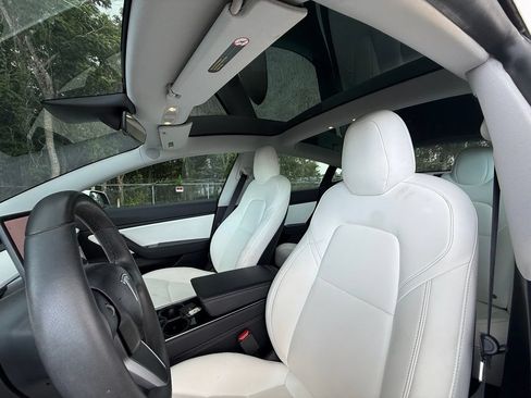 Used 2019 Tesla Model 3 Long Range AWD/4WD image 17