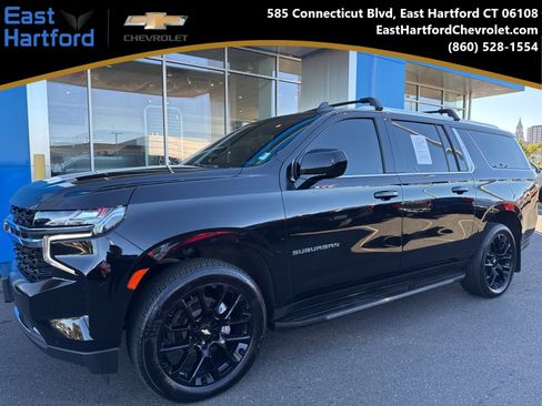 Used 2023 Chevrolet Suburban LS image 1