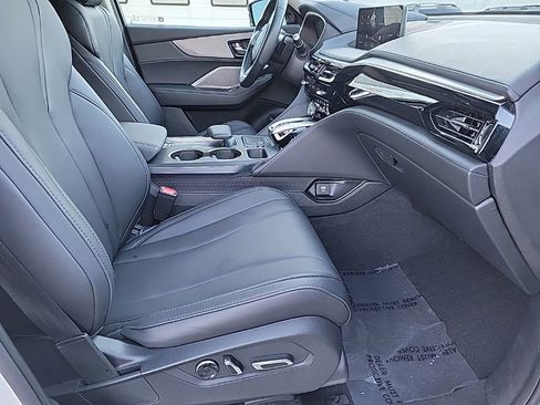 Used 2023 Acura MDX SH-AWD image 18