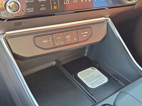 New 2026 Kia Carnival EX FWD image 27