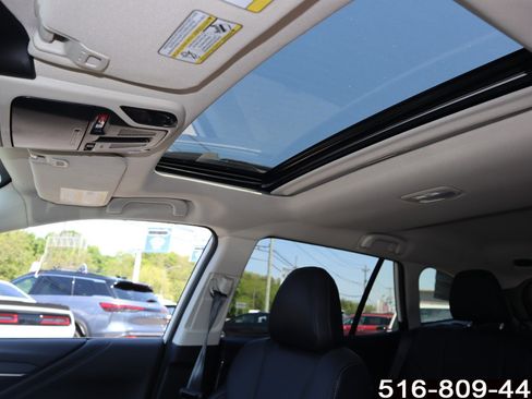 Used 2025 Subaru Outback Limited AWD/4WD image 20