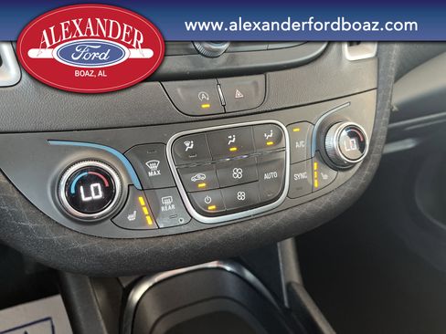 Used 2024 Chevrolet Malibu LT image 22