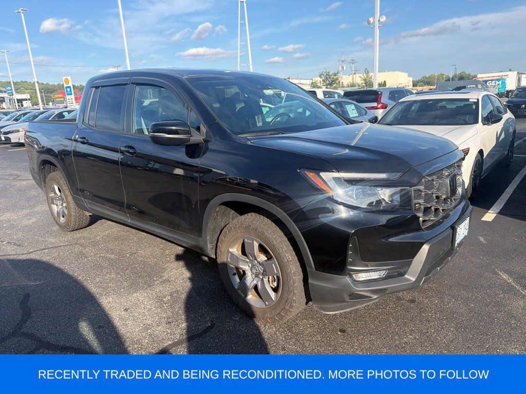 Used 2025 Honda Ridgeline TrailSport image 1