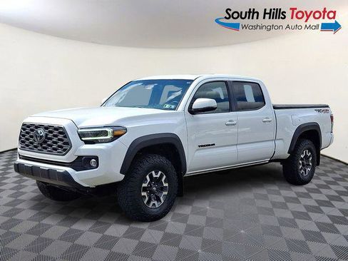 Certified 2023 Toyota Tacoma TRD Off-Road w/ TRD Premium Off Road Package AWD/4WD image 3