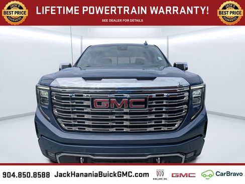 Used 2024 GMC Sierra 1500 Denali w/ Technology Package AWD/4WD image 8