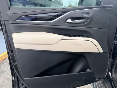 Used 2021 Cadillac Escalade ESV Sport w/ Driver Assist Tech Package image 9