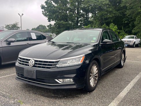 Used 2016 Volkswagen Passat 1.8T SE w/ Lighting Package (P06) FWD image 1