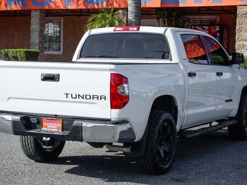 Used 2017 Toyota Tundra SR5 w/ SR5 Upgrade Package RWD image 8
