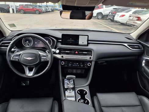 Used 2025 Genesis G70 2.5T RWD image 3