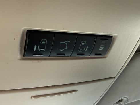 Used 2008 Dodge Grand Caravan SXT image 19