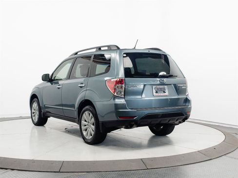 Used 2013 Subaru Forester 2.5X Premium w/ Popular Pkg 3 AWD/4WD image 8