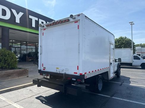 Used 2015 Ford F550 2WD Regular Cab Super Duty image 8