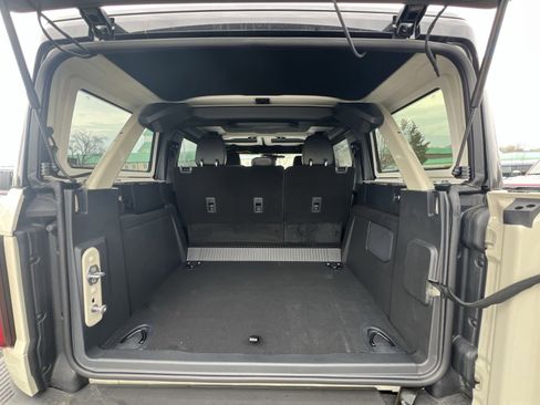 New 2025 Ford Bronco Badlands image 25