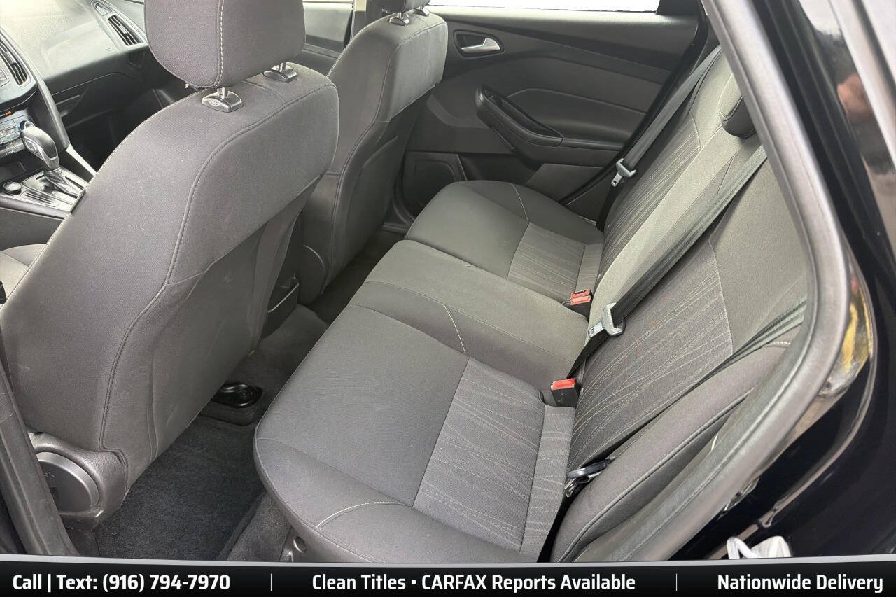 Used 2018 Ford Focus SE FWD image 14