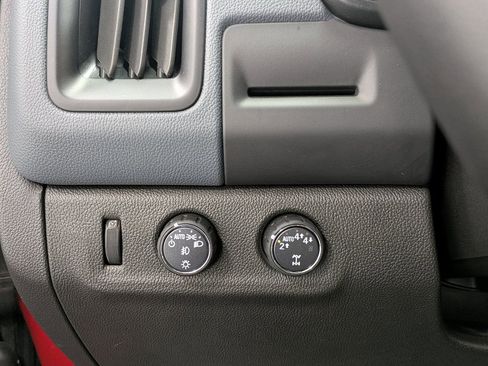 Used 2022 Chevrolet Colorado Z71 w/ Trail Boss Package image 21