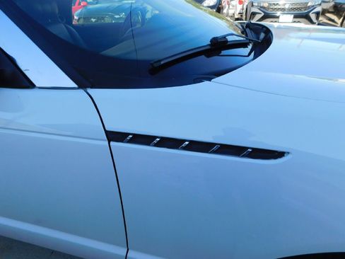 Used 2002 Ford Thunderbird image 10