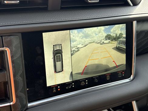 Certified 2024 GMC Yukon Denali w/ Advanced Technology Package AWD/4WD image 24