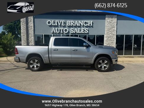Used 2019 RAM 1500 Laramie AWD/4WD image 1