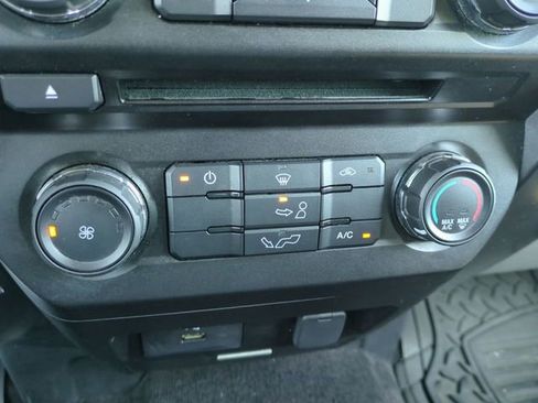 Used 2018 Ford F150 XLT image 25