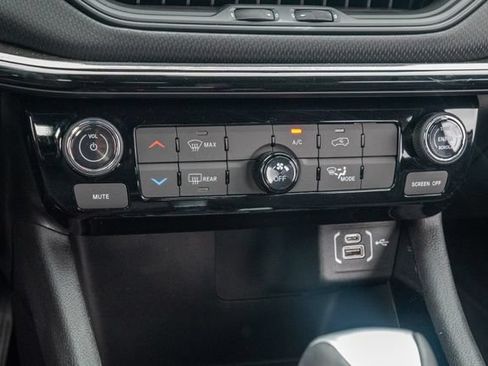 New 2026 Jeep Compass Latitude AWD/4WD image 16