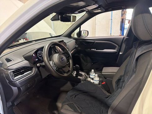 Used 2025 Subaru Forester Premium w/ Convenience Package #1 AWD/4WD image 4