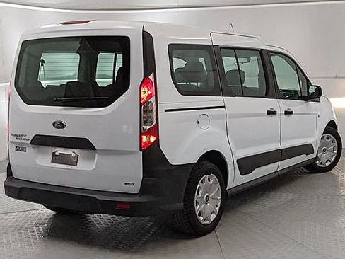 Used 2017 Ford Transit Connect XL image 3