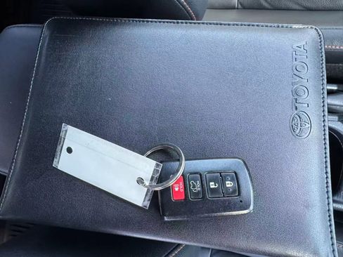 Used 2016 Toyota RAV4 SE image 20