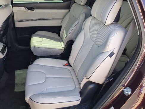 Used 2024 Hyundai Palisade Calligraphy FWD image 16