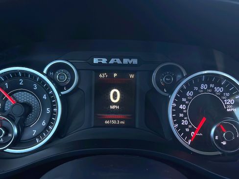 Used 2019 RAM 1500 Big Horn AWD/4WD image 13