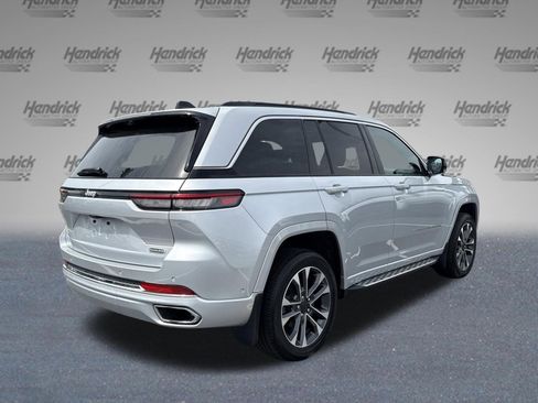 Used 2024 Jeep Grand Cherokee Overland w/ Adv Protech Group III image 9