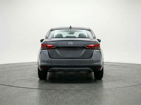 Used 2025 Nissan Versa SV image 7