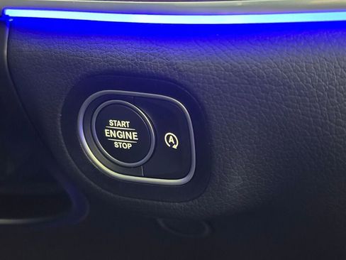 Used 2025 Mercedes-Benz GLE 350 4MATIC image 44