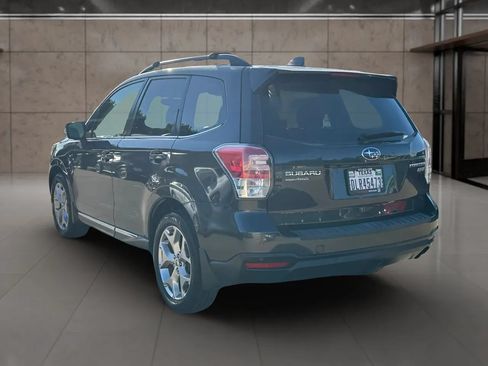 Used 2017 Subaru Forester 2.5i Touring AWD/4WD image 5