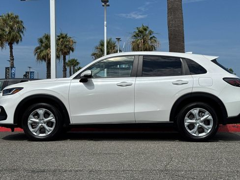 Used 2025 Honda HR-V LX image 2