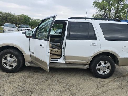 Used 2007 Ford Expedition Eddie Bauer image 3