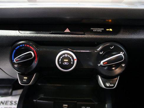 Used 2021 Kia Rio S image 19