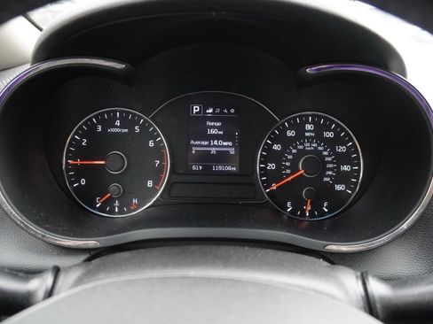 Used 2017 Kia Forte S image 11