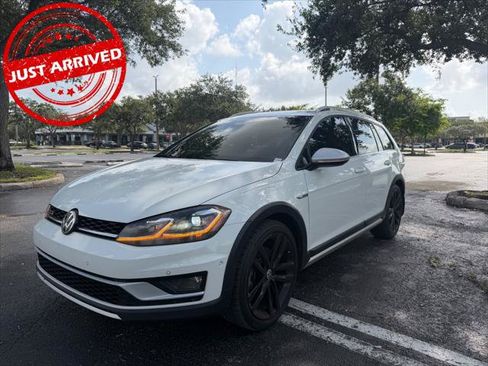 Used 2018 Volkswagen Golf Alltrack SEL AWD/4WD image 1