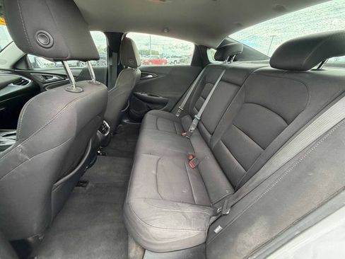 Used 2020 Chevrolet Malibu LT FWD image 15