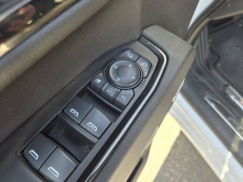 Used 2024 GMC Sierra 2500 AT4 w/ Technology Package AWD/4WD image 22