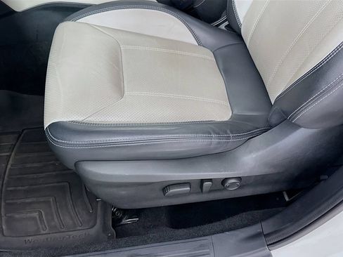 Used 2023 Subaru Forester Limited AWD/4WD image 9