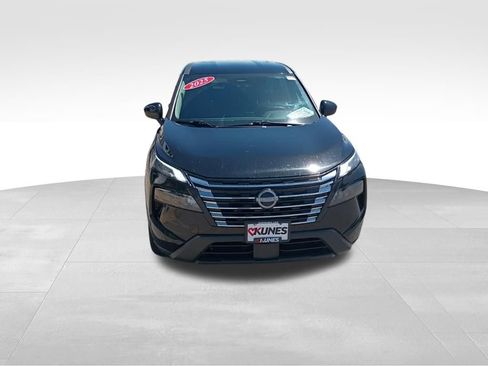 Used 2025 Nissan Rogue SV AWD/4WD image 11