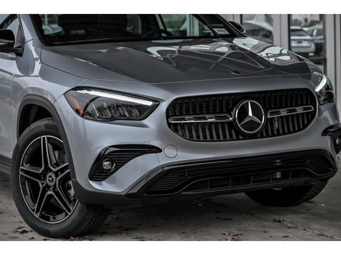 New 2026 Mercedes-Benz GLA 250 4MATIC image 2